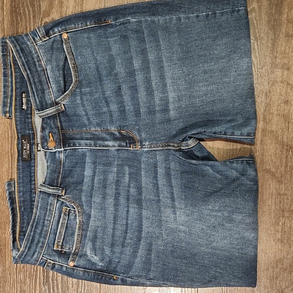 Judy Blue Denim - ❤️ JUDY BLUE RELAXED SKINNY JEANS, 18W (34 WOMAN)